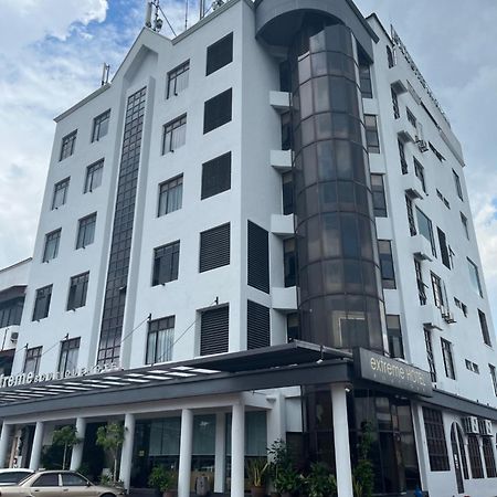 Extreme Boutique Hotel Keluang Ngoại thất bức ảnh