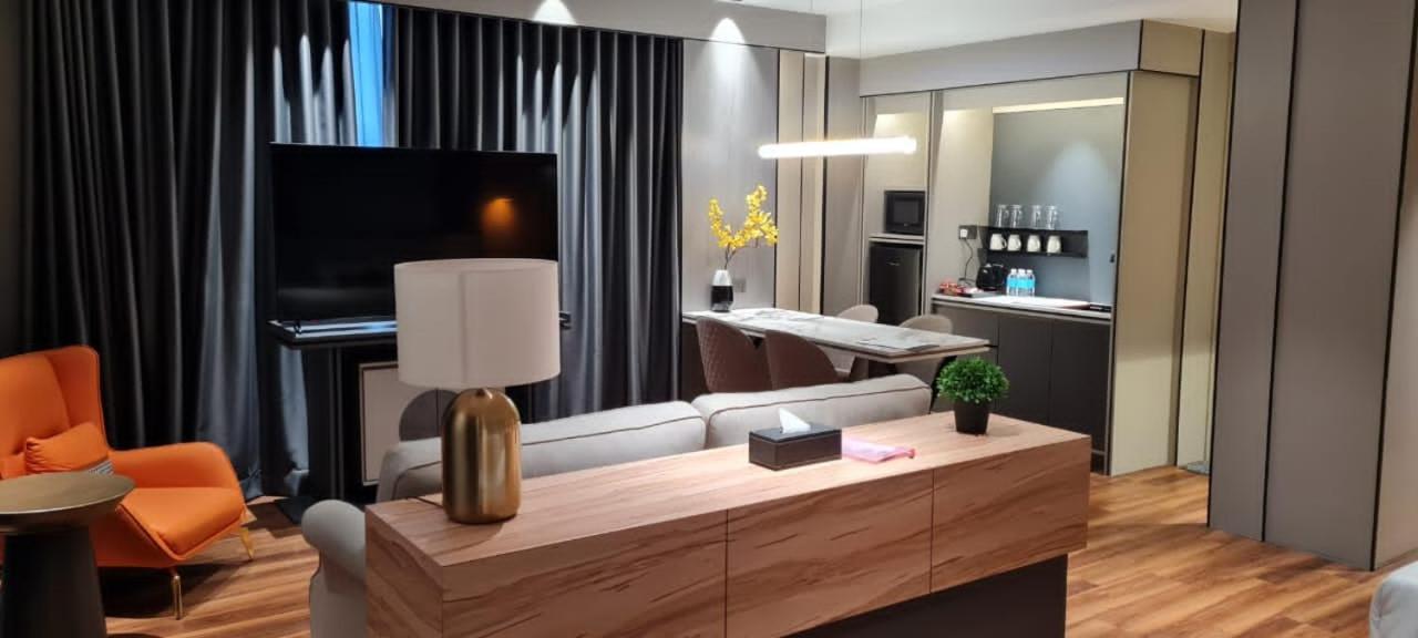 Extreme Boutique Hotel Keluang Ngoại thất bức ảnh